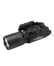 Load image into Gallery viewer, Surefire X300A-U Weapon Light